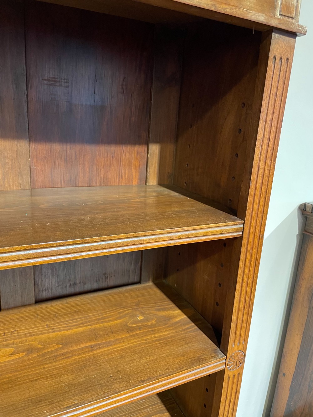 Late Victorian walnut bookcase  View VIII
