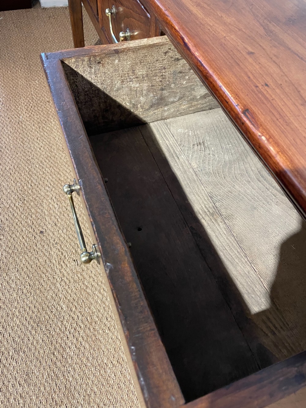 3 drawer dresser base  View IX