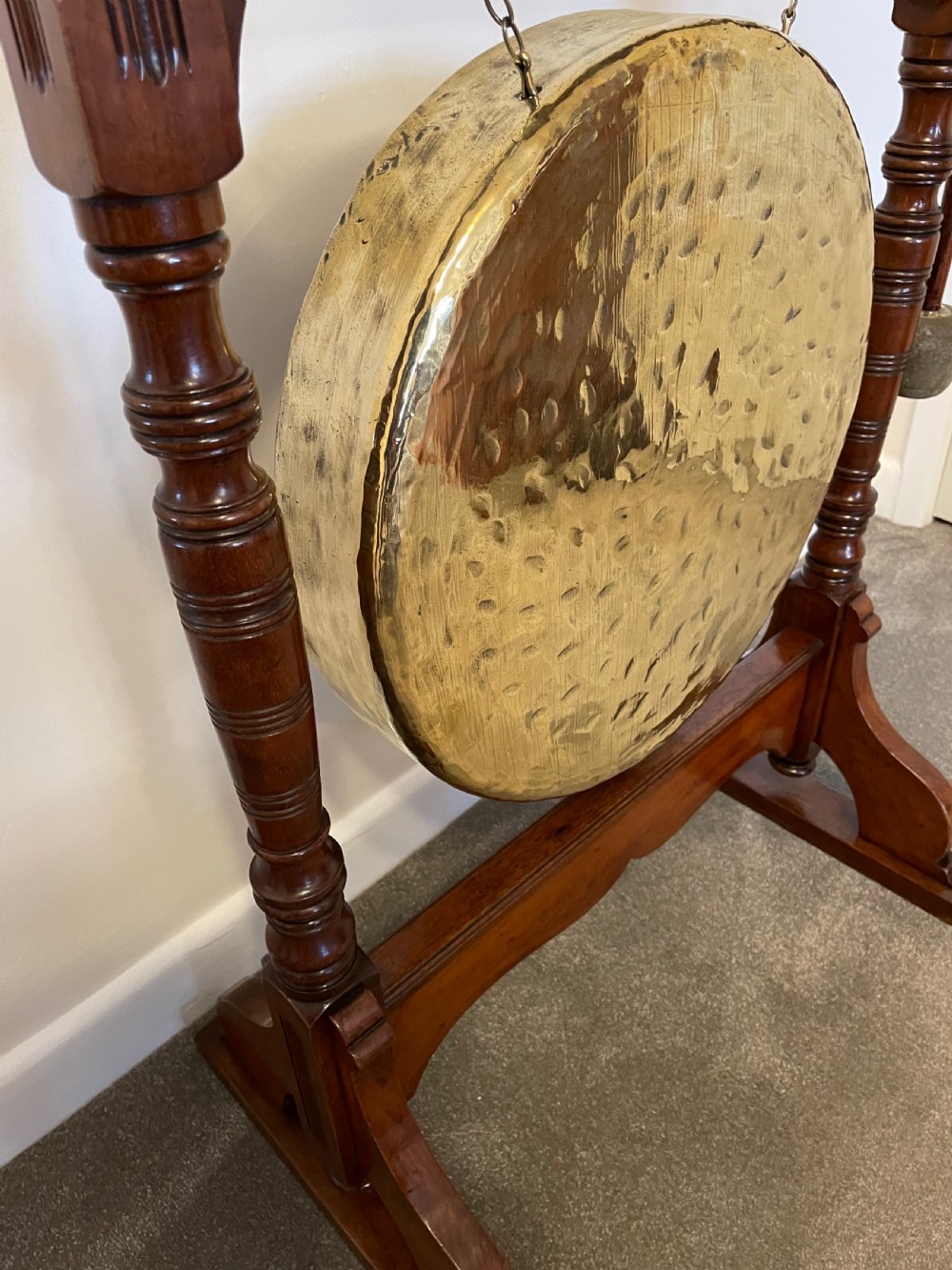 FLOOR STANDING GONG View VIII