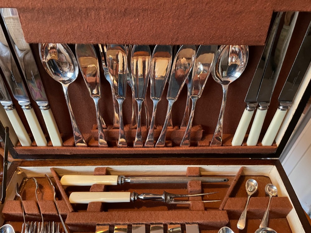 1930’s Canteen of Cutlery View IV