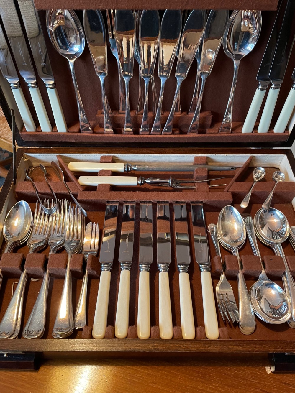 1930’s Canteen of Cutlery View VI