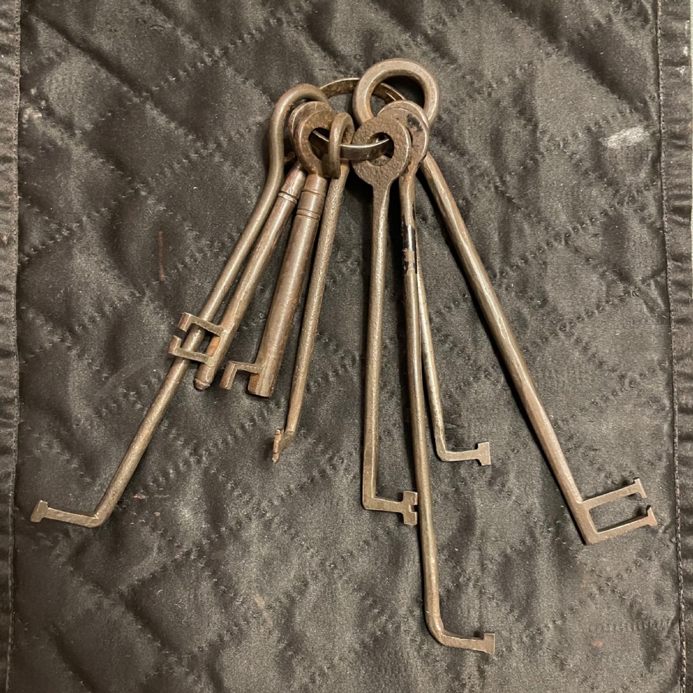 SET OF LOCK PICKS