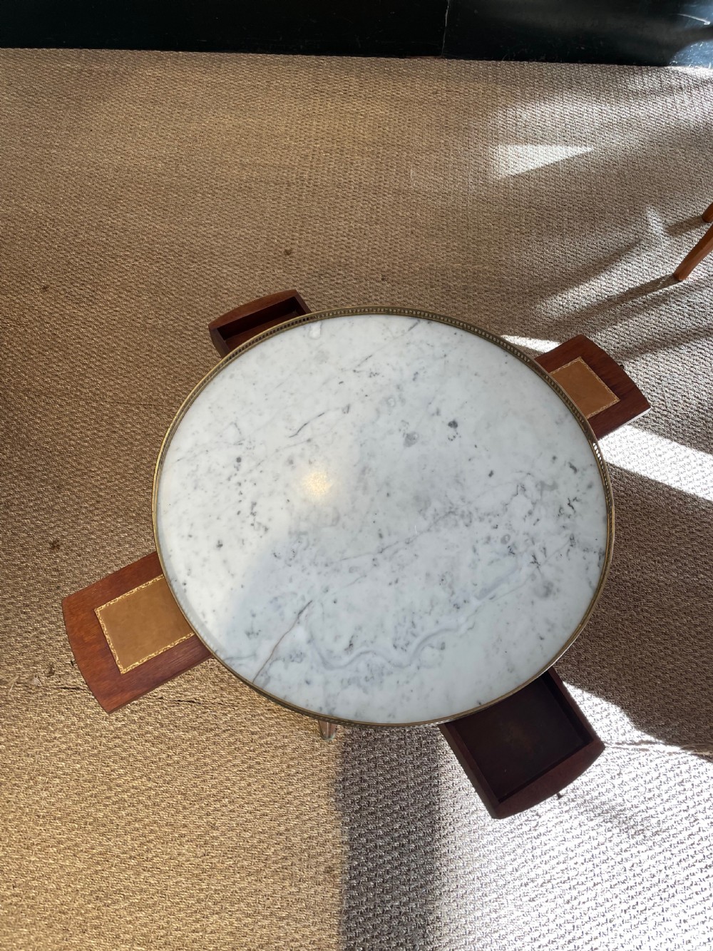 Small coffee table  View IV