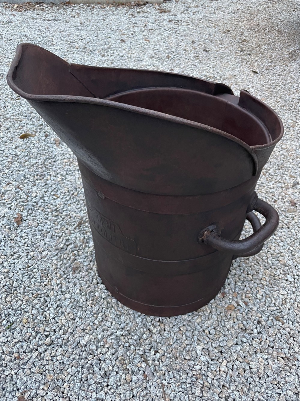 Log bin
