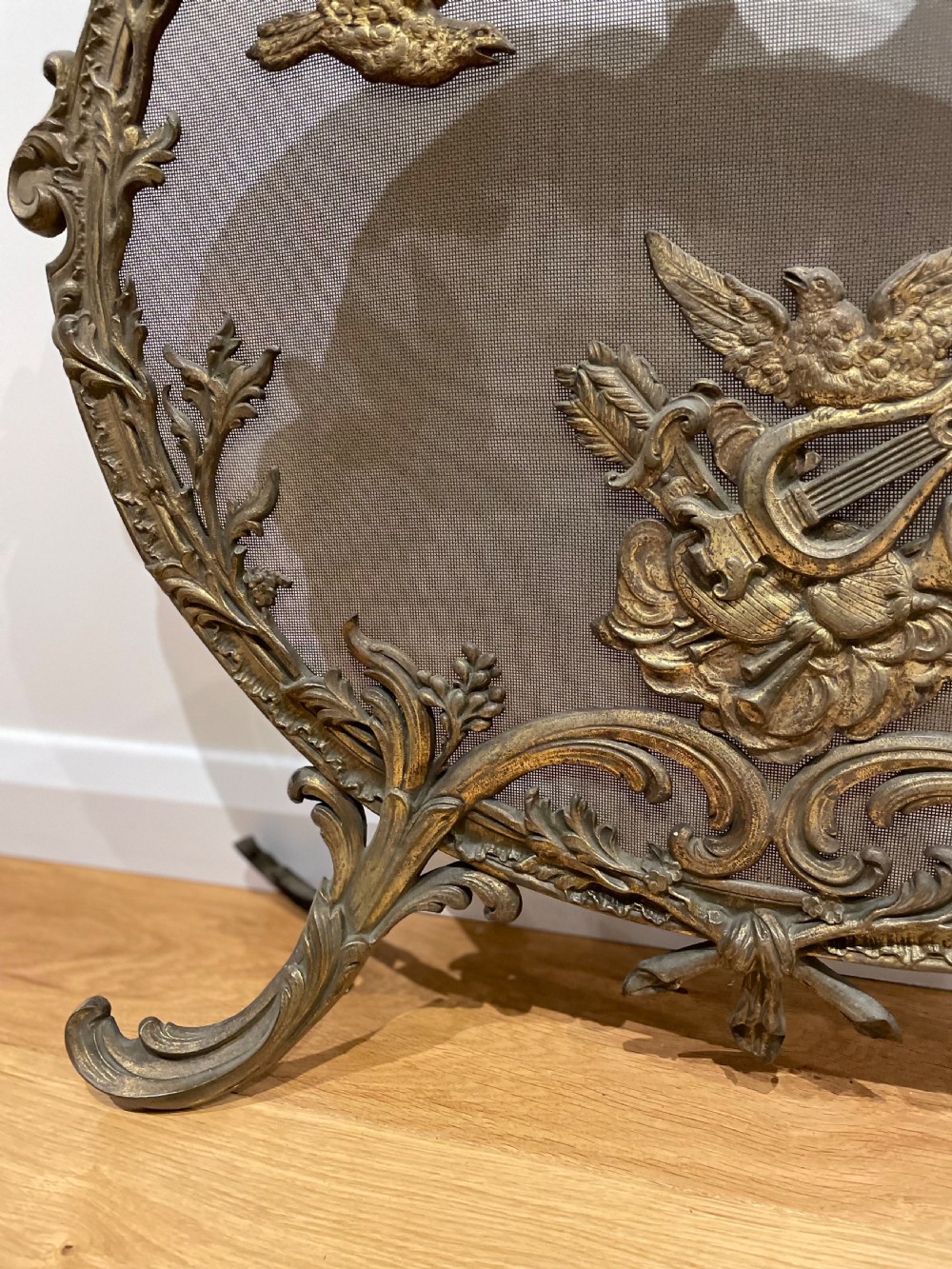 Rococo style fire guard / spark guard  View IV