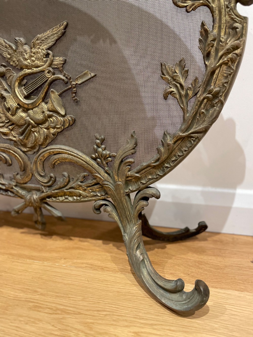 Rococo style fire guard / spark guard  View VI