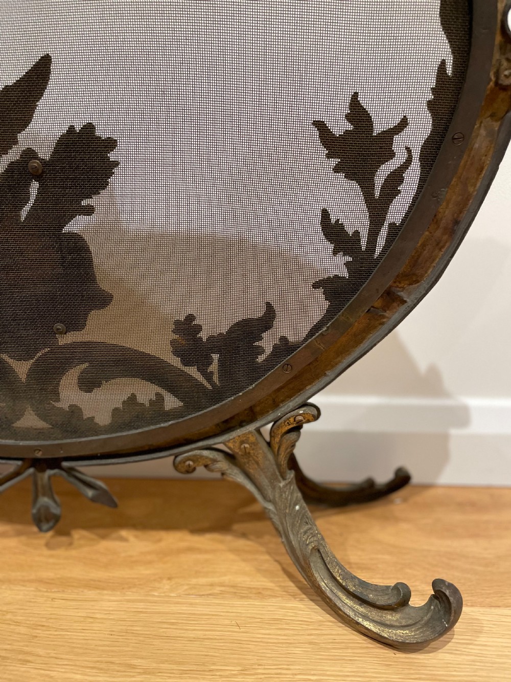 Rococo style fire guard / spark guard  View VIII