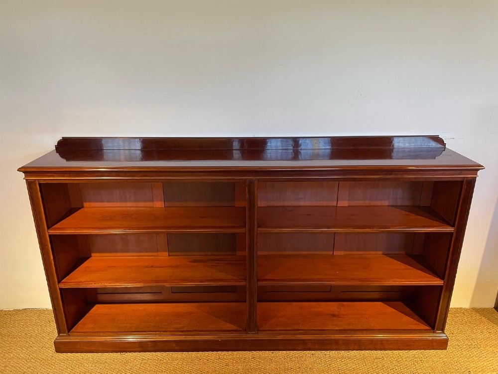 Large Victorian mahogany bookcase 