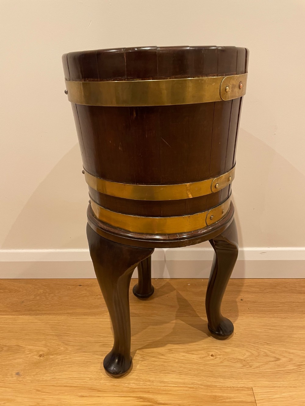 Georgian style planter  View III
