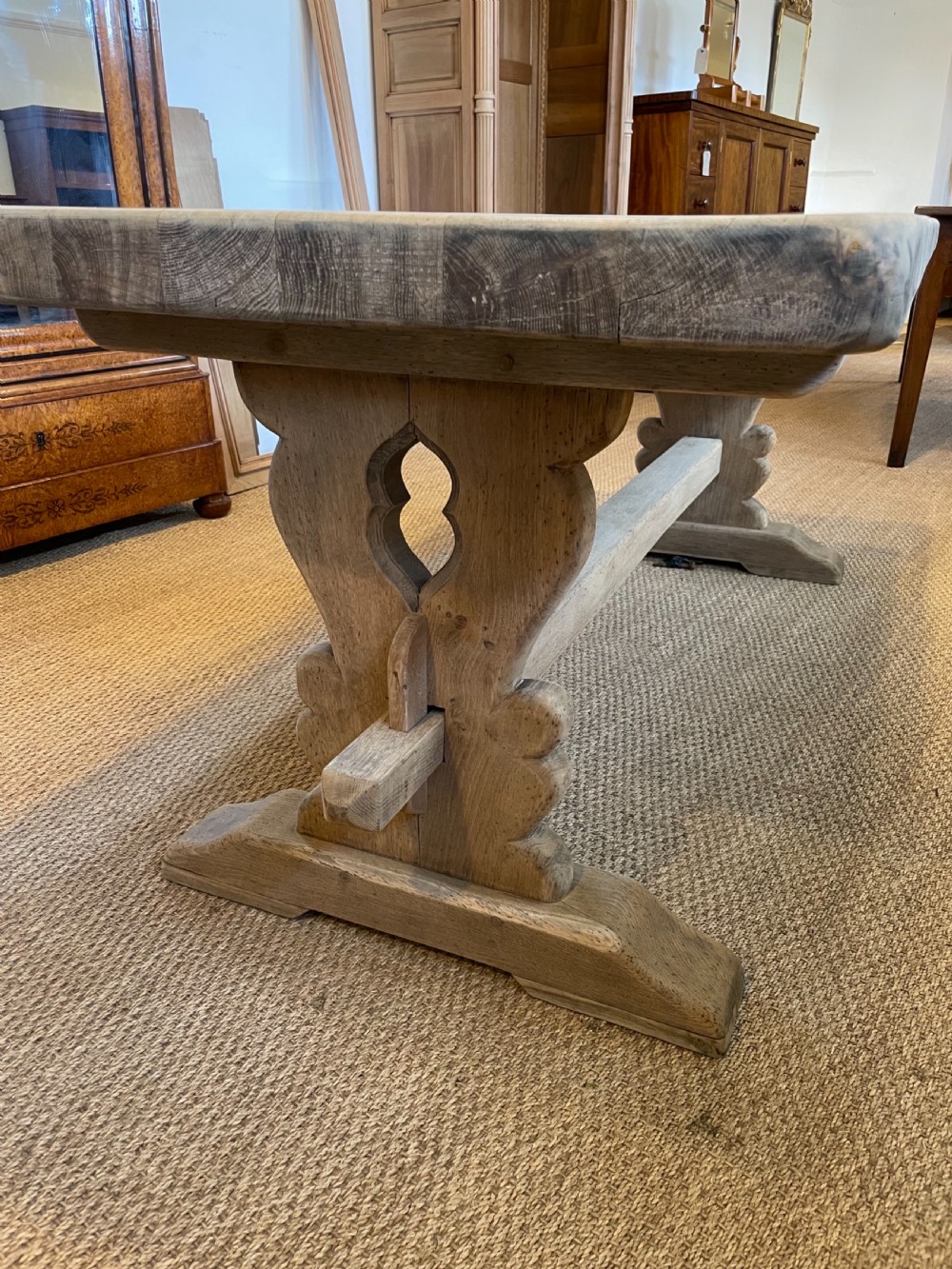 Oak refectory table  View IV