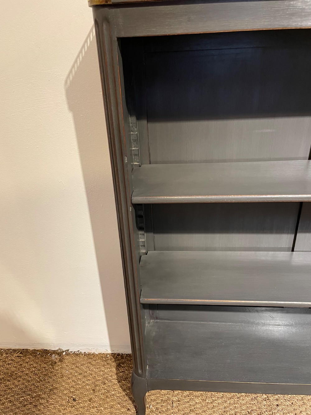 Small bookcase  View IV