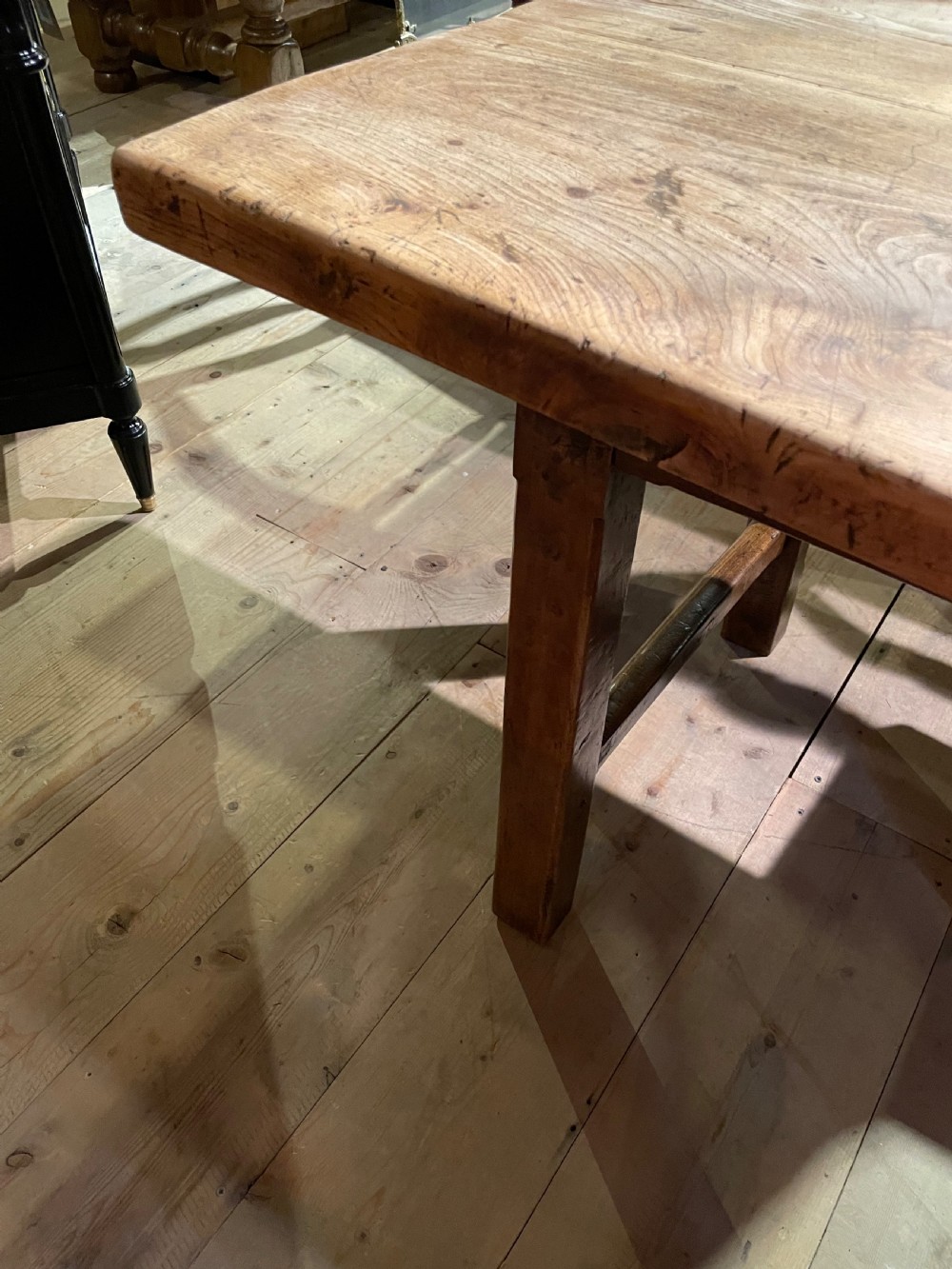 Elm farmhouse table  View VII