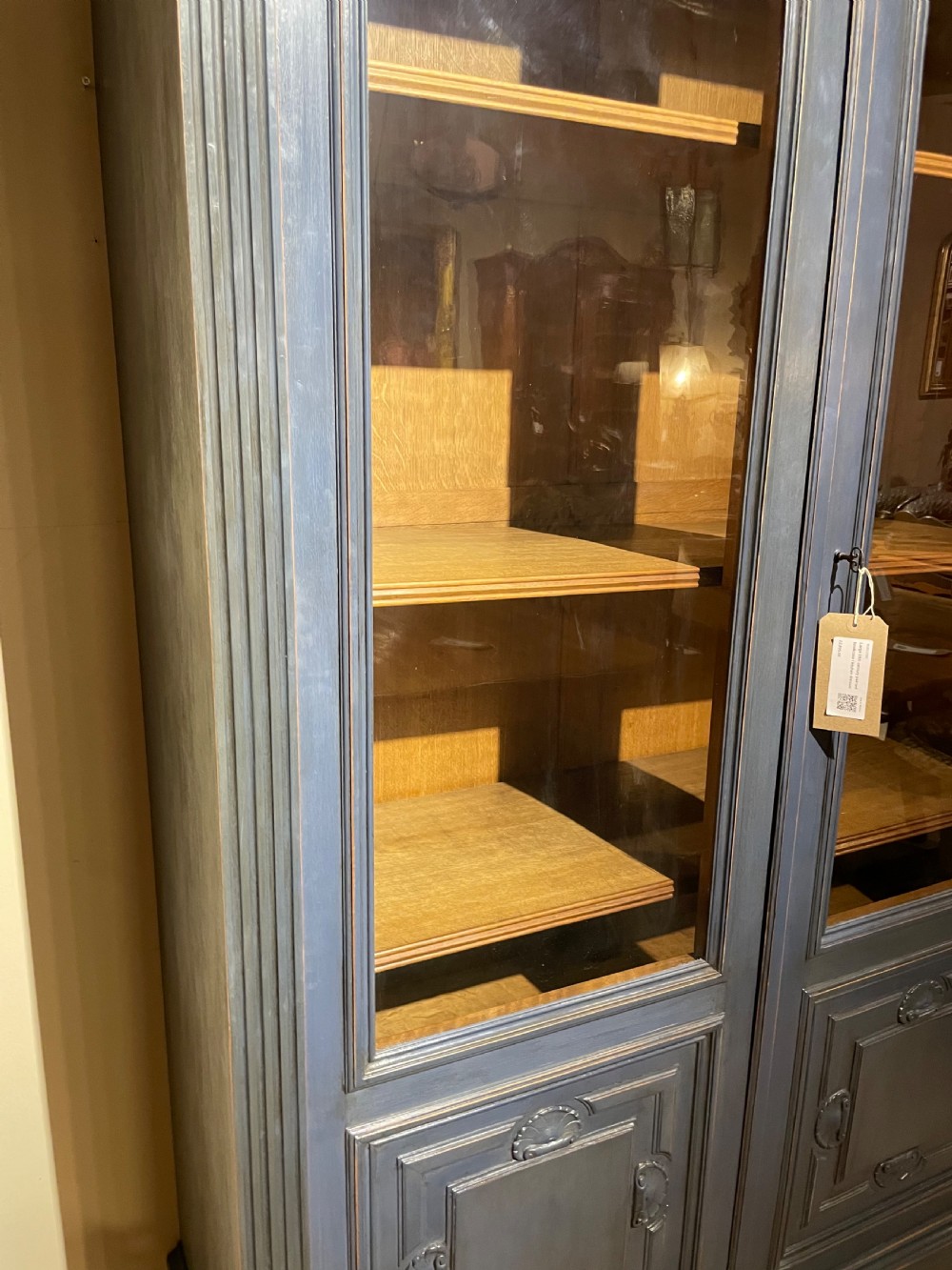 Large 2 door bookcase  View III