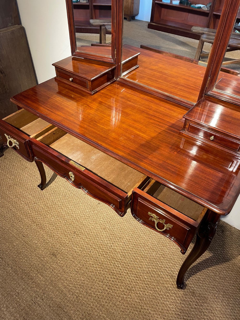 Antique mahogany dressing table  View III