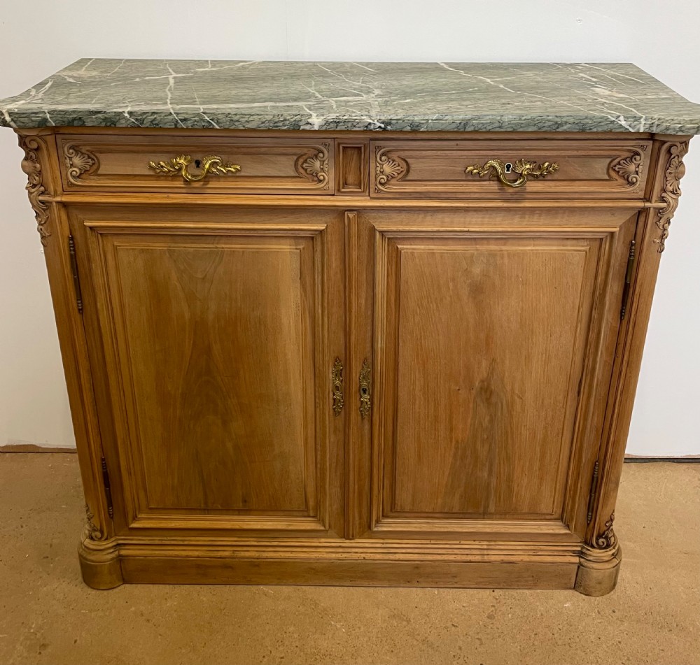 Scrubbed walnut buffet 