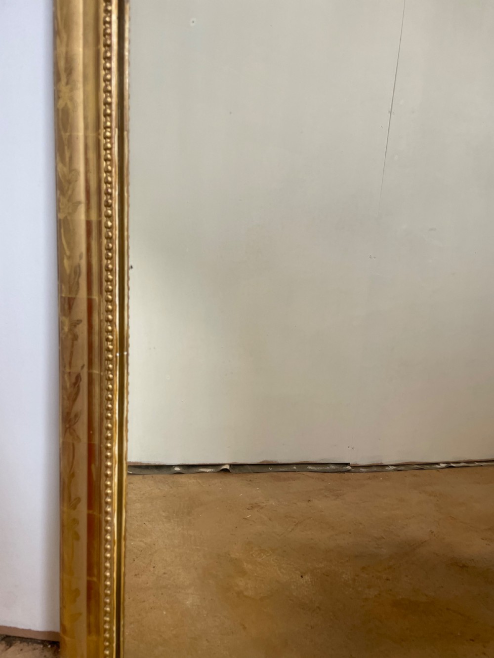 Antique gilt mirror  View VI