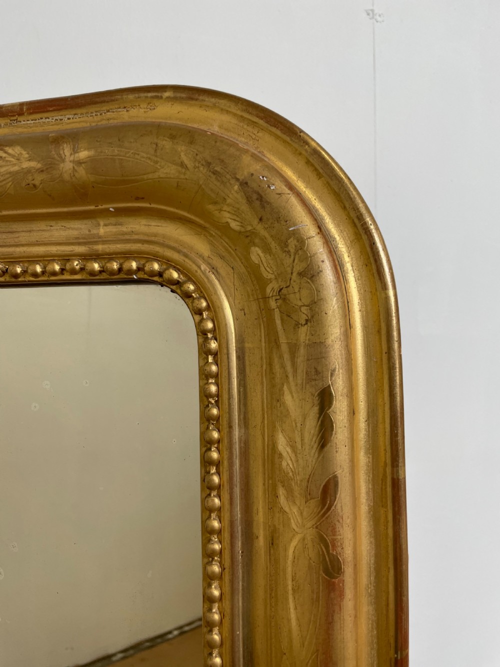 Antique gilt mirror  View VIII