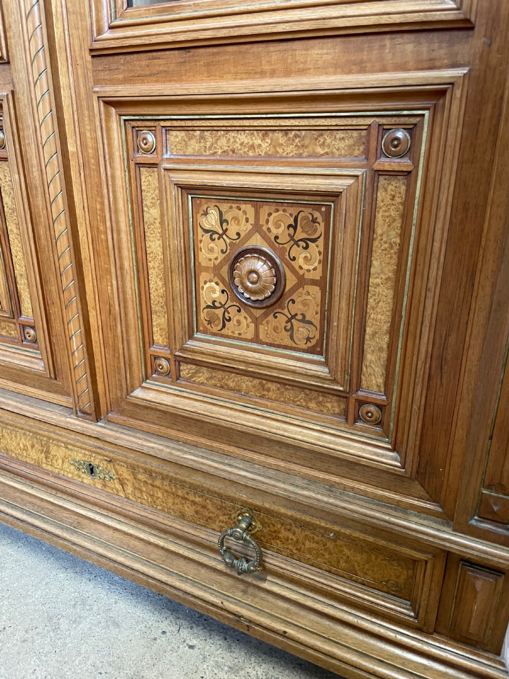 Small walnut bookcase / display cabinet  View IV