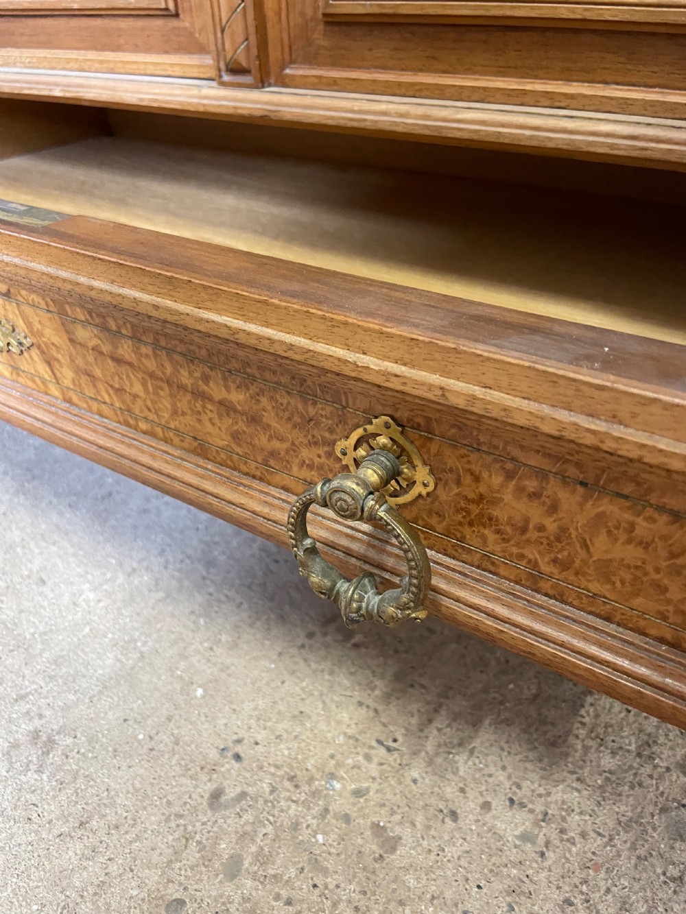 Small walnut bookcase / display cabinet  View VI