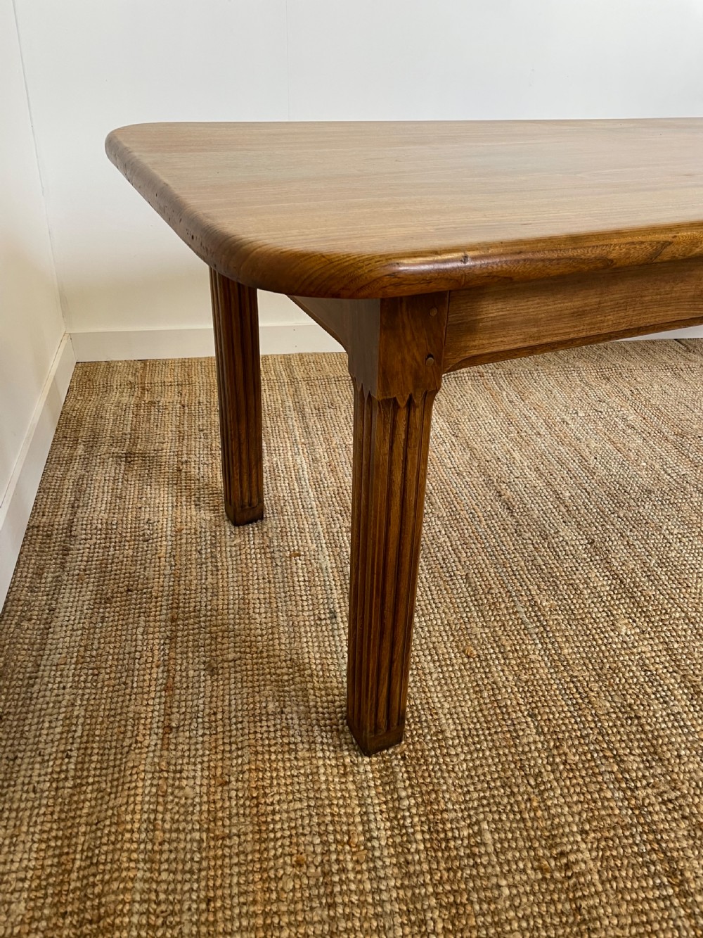 Elm farmhouse table View IV