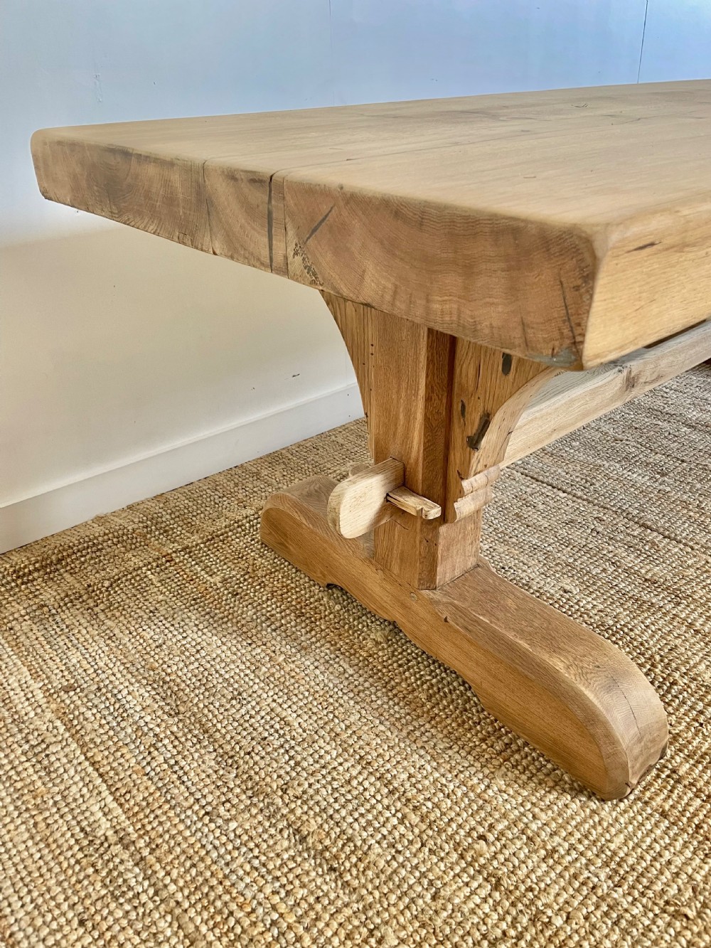 Scrubbed oak refectory table / farmhouse table  View V