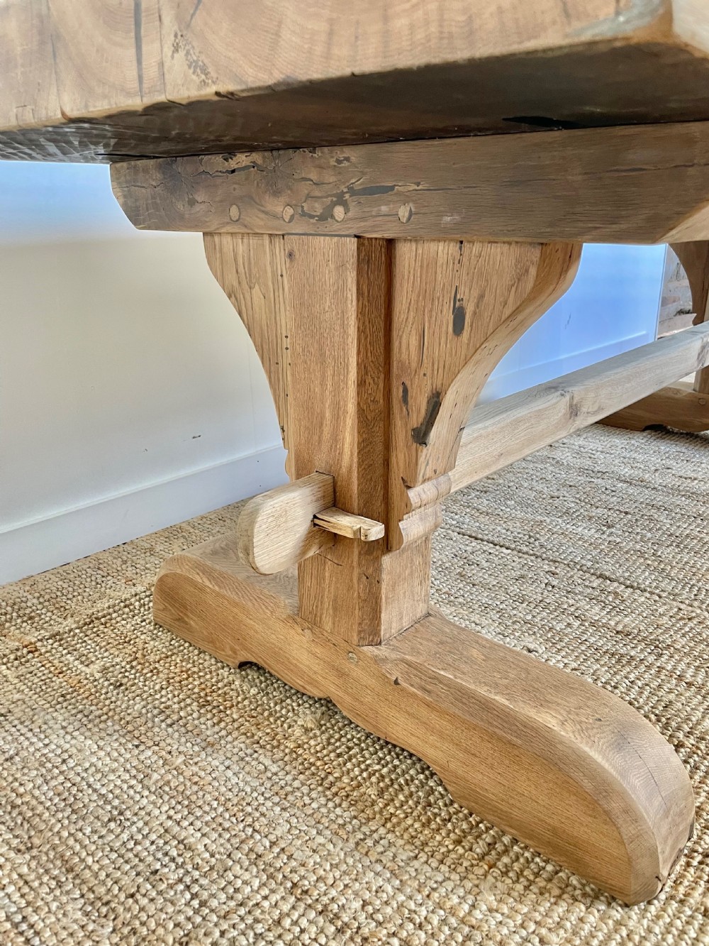 Scrubbed oak refectory table / farmhouse table  View VI