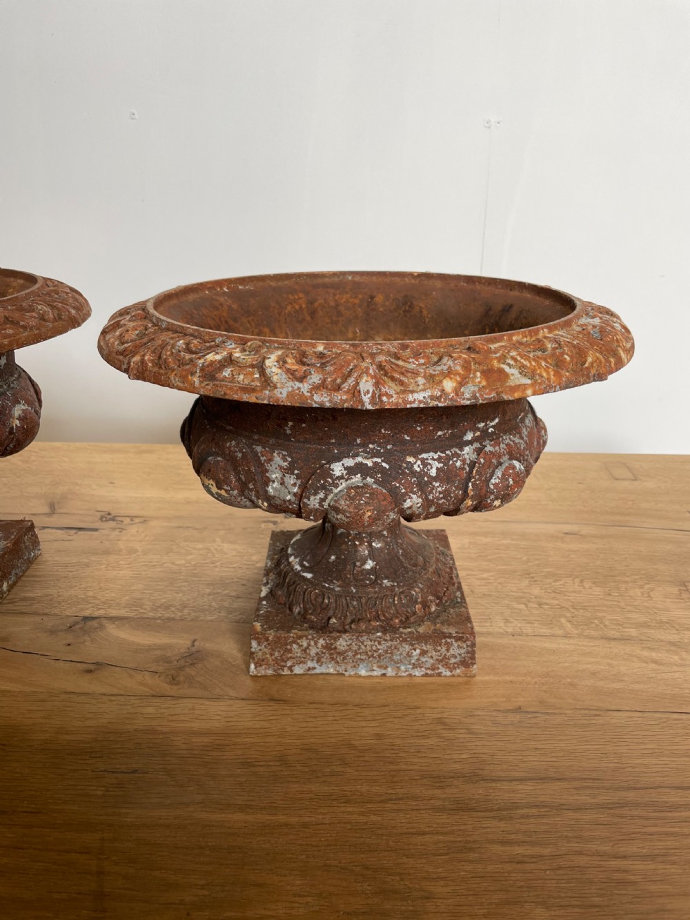 Set of 4 cast iron planters  View III