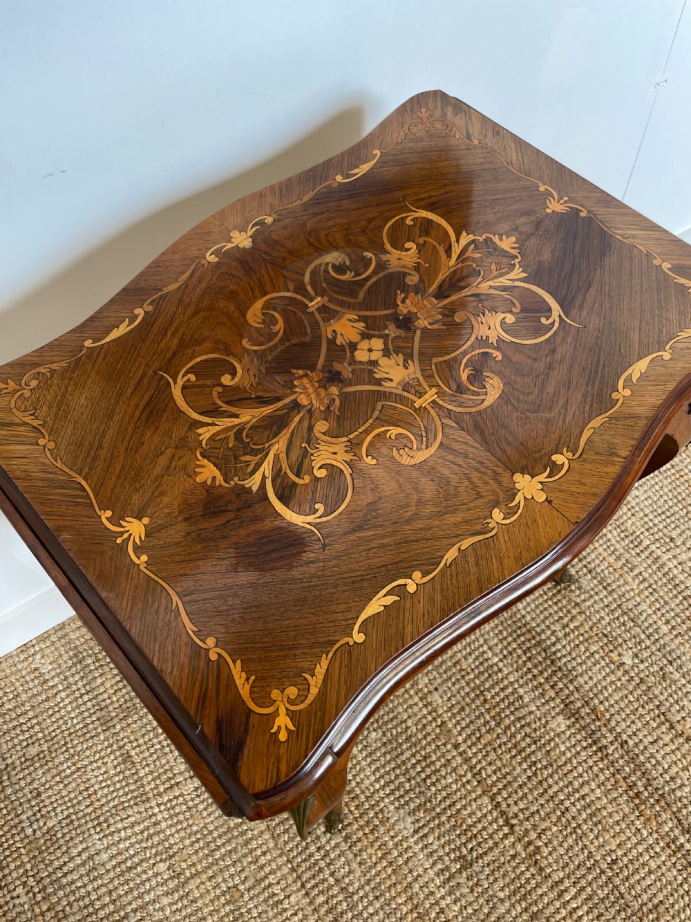 Late 19th century dressing table  View VI