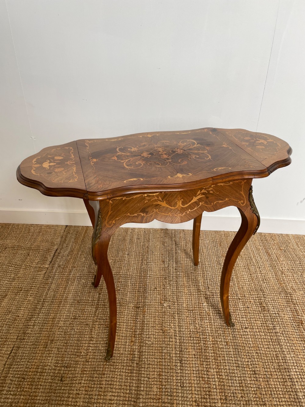 Late 19th century dressing table  View XII
