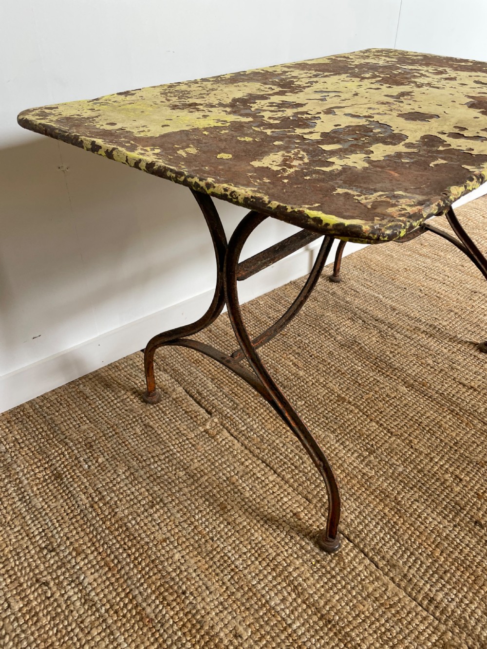 Cast iron garden table  View VIII
