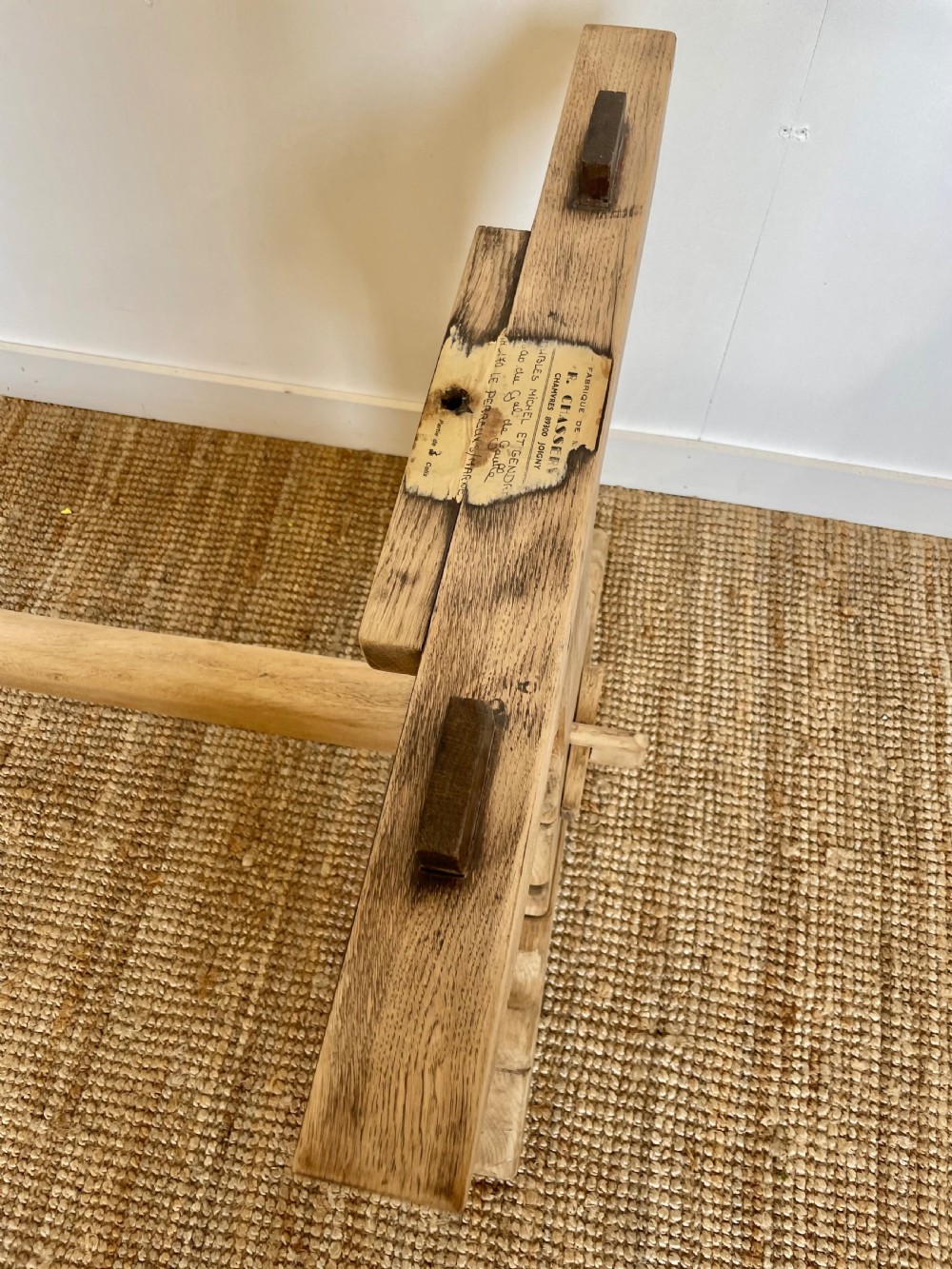 Scrubbed oak refectory table / farmhouse table  View X