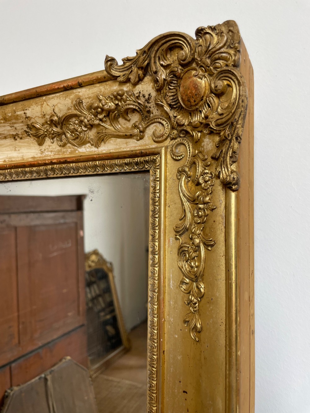 19th century gilt mirror  View VII