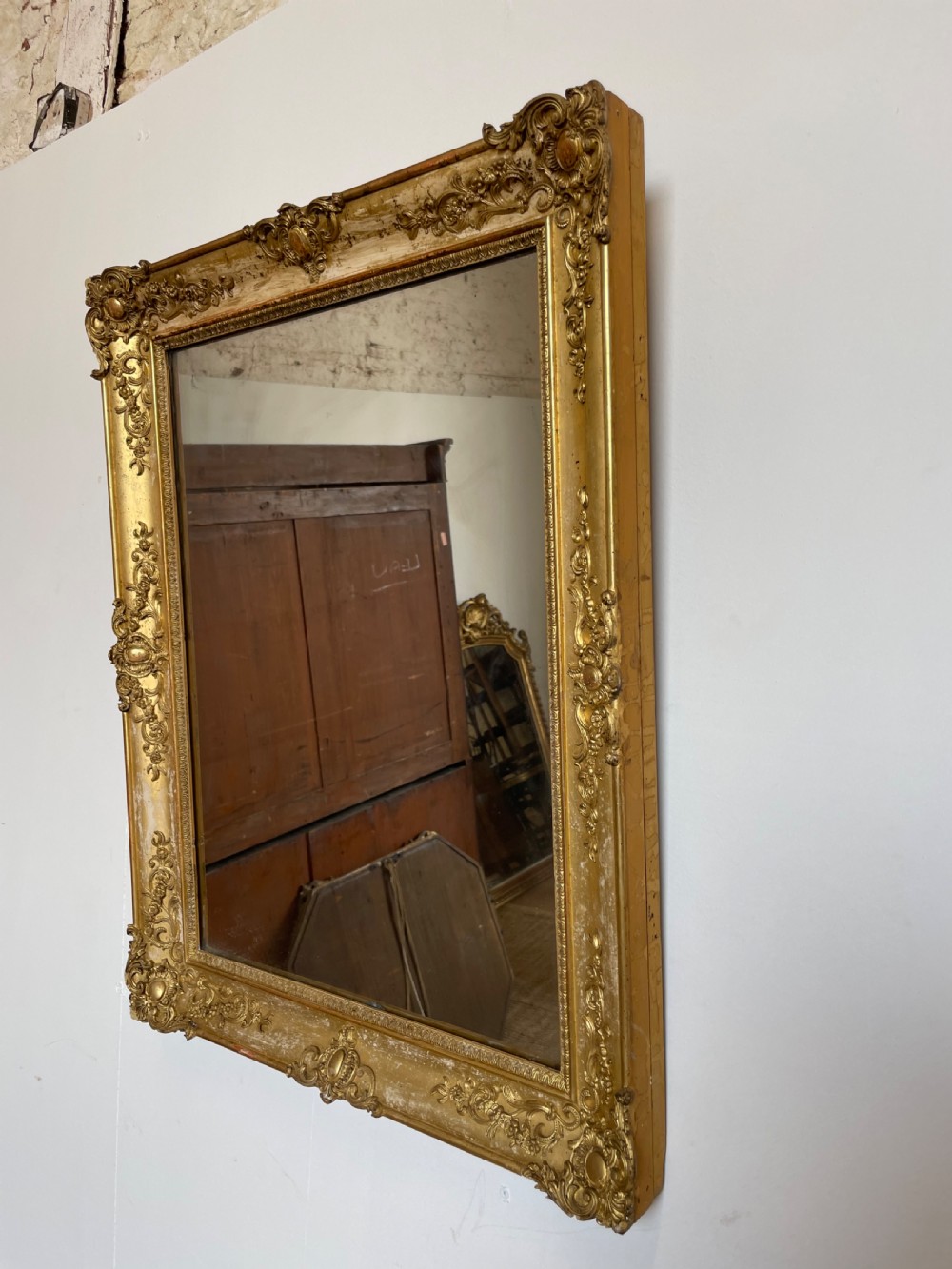 19th century gilt mirror  View VIII