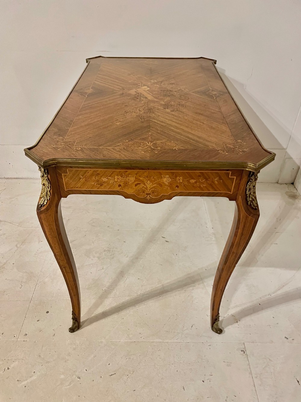 Napoleon III rosewood and inlaid writing table / centre table  View X