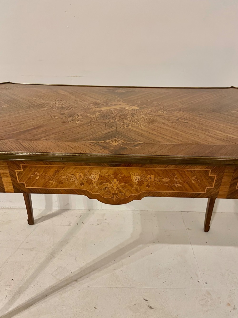 Napoleon III rosewood and inlaid writing table / centre table  View XII