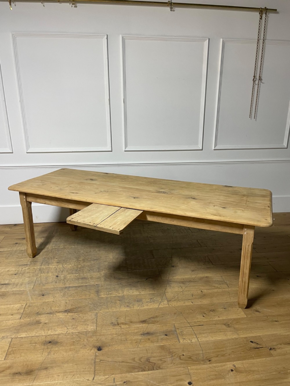 Scrubbed elm farmhouse table  View VIII