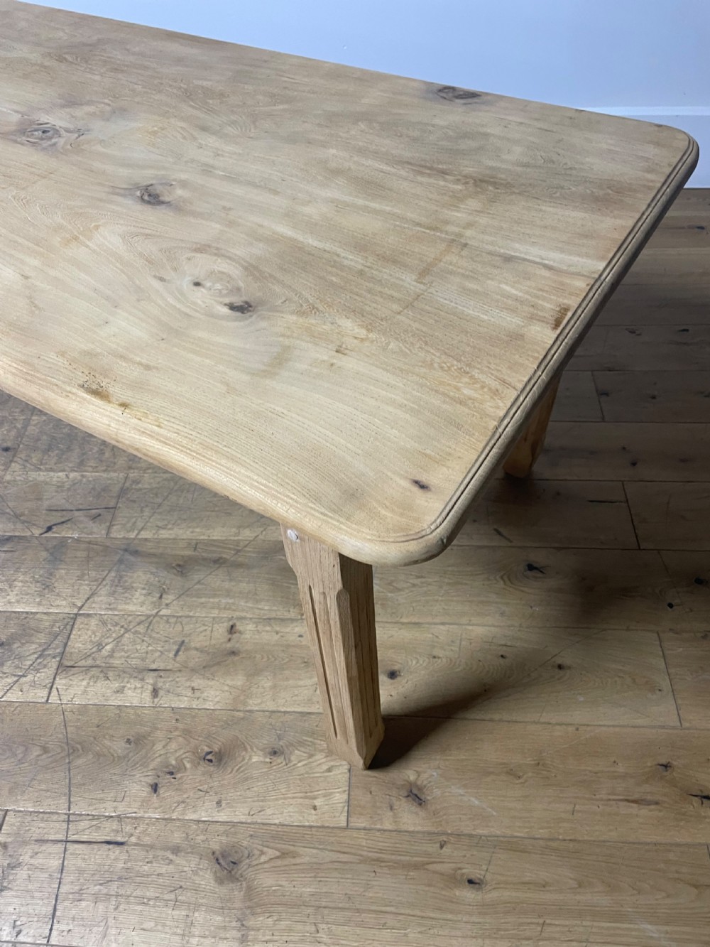 Scrubbed elm farmhouse table  View XI