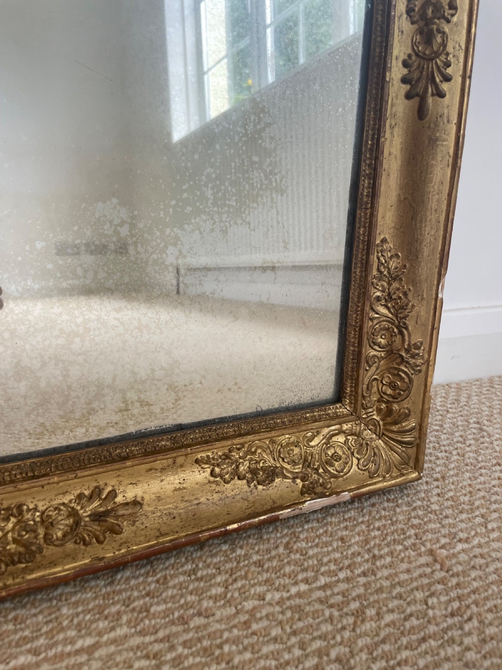 19th century gilt mirror  View VI