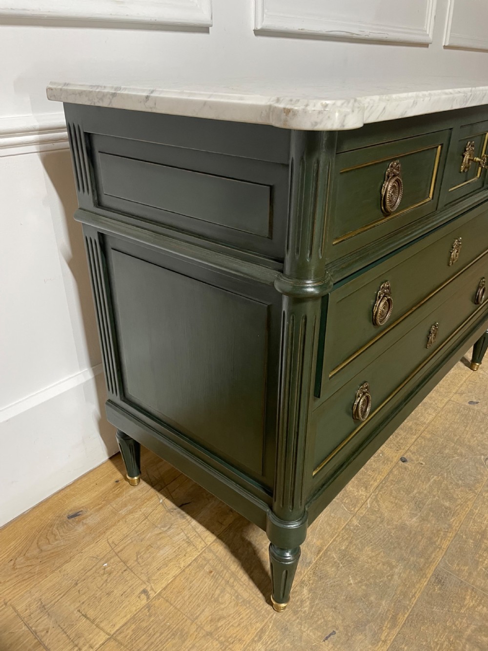 Early 20th century painted chest of drawers / commode  View III