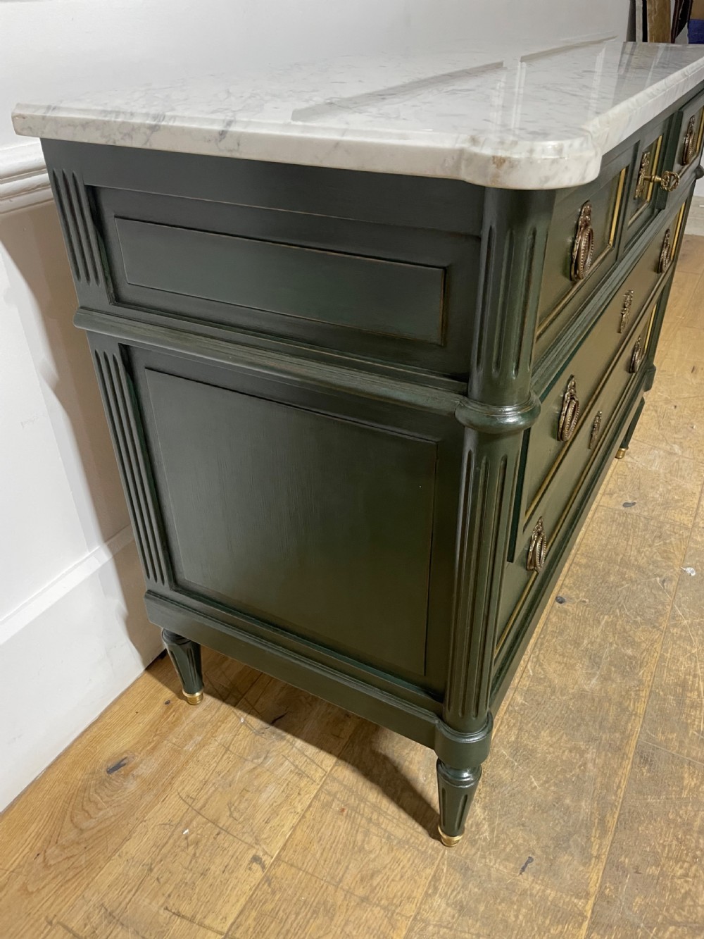 Early 20th century painted chest of drawers / commode  View IV