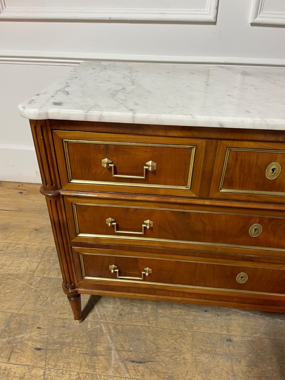 Cherrywood marble topped commode / chest of drawers  View V