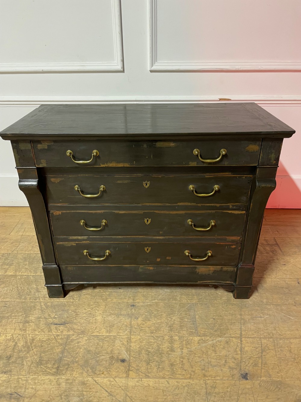 Early 19th century painted chest of drawers 