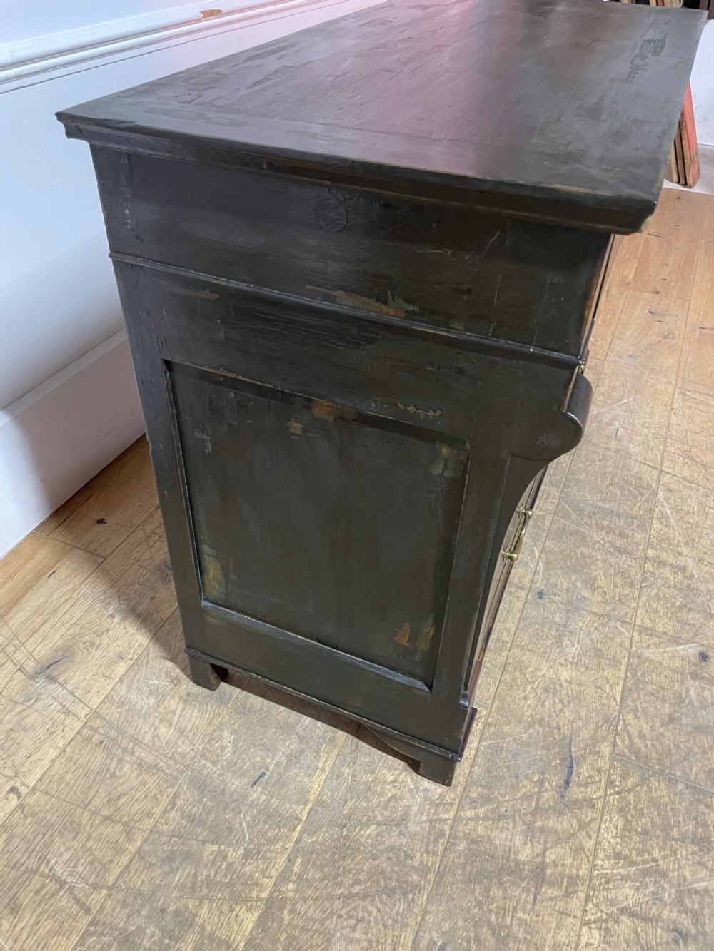 Early 19th century painted chest of drawers  View III