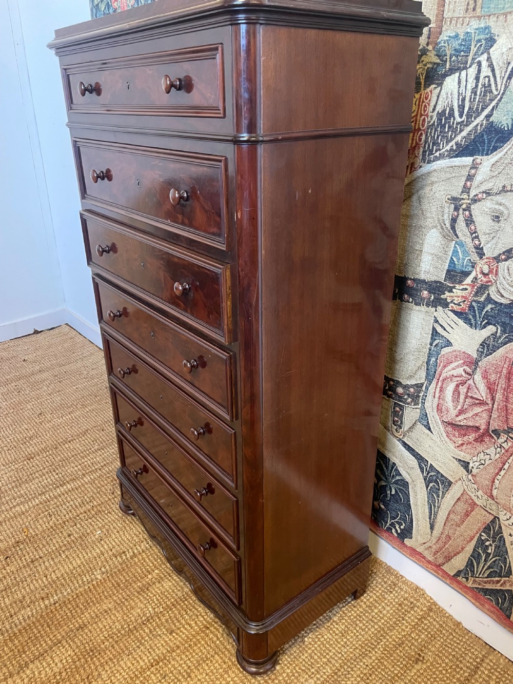 Tall narrow chest of drawers / semainier  View III