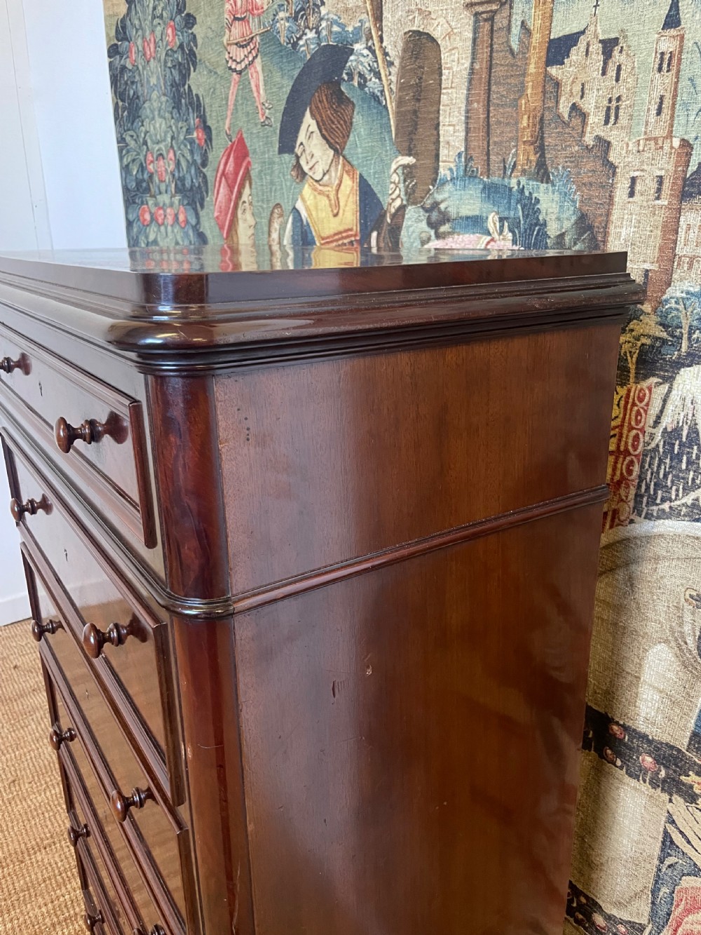 Tall narrow chest of drawers / semainier  View IX