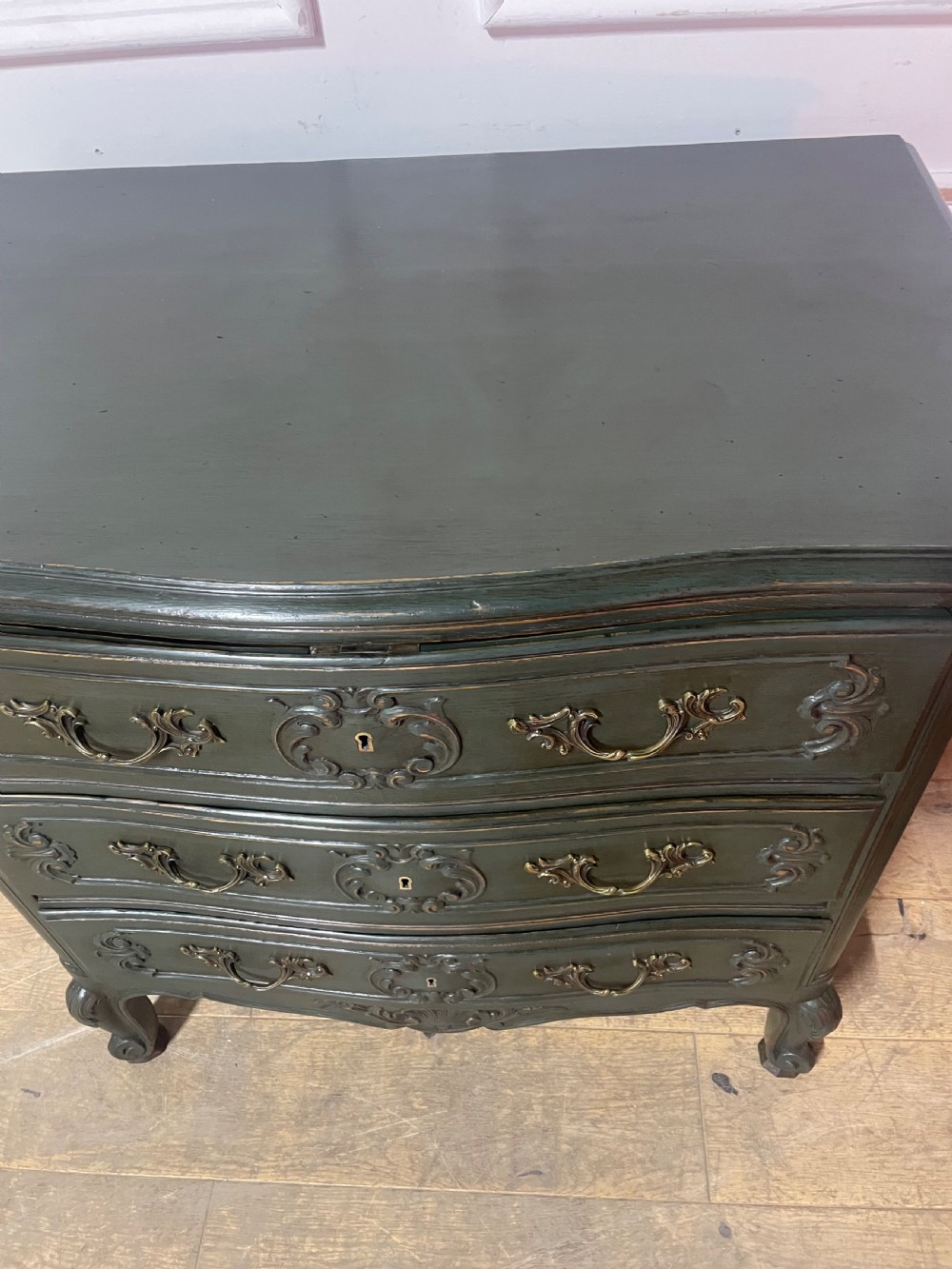 Louis XVI style painted oak chest of drawers / commode  View XV