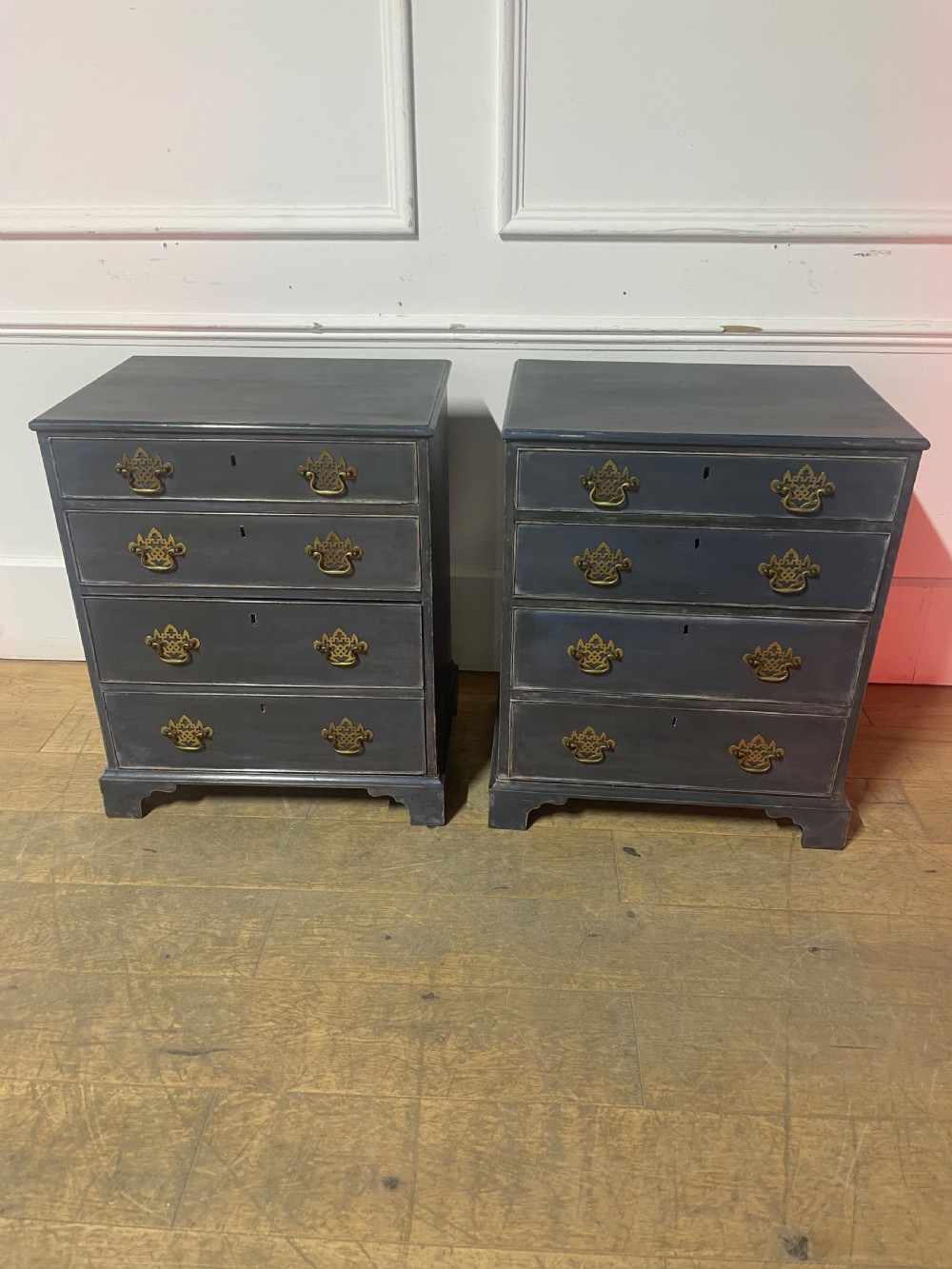 Pair of 19th bedside cabinets / lamp tables 