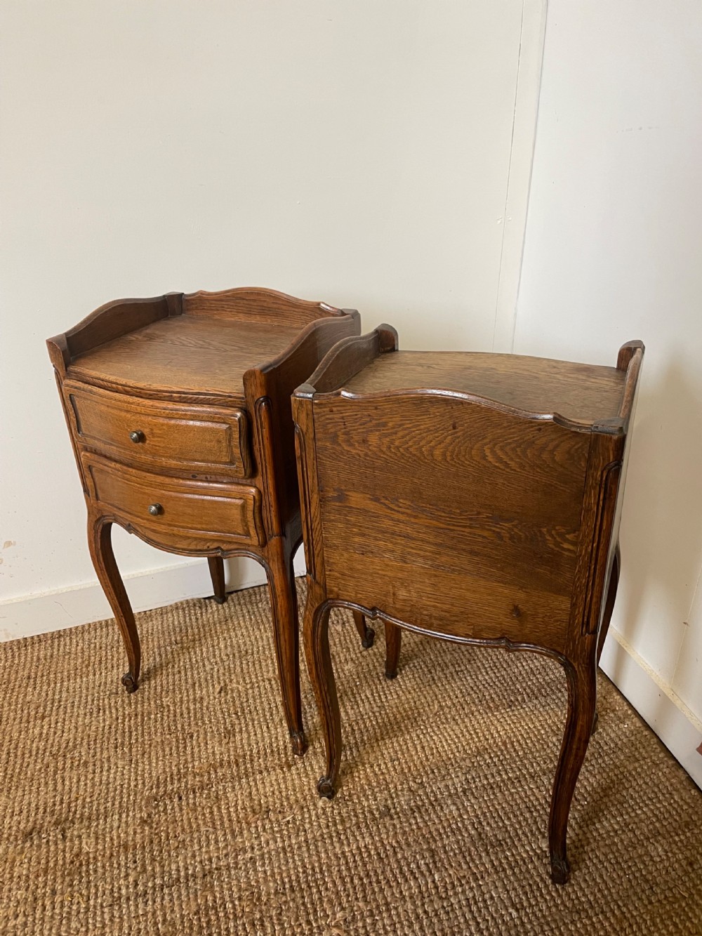 Pair of oak bedside cabinets  View VII