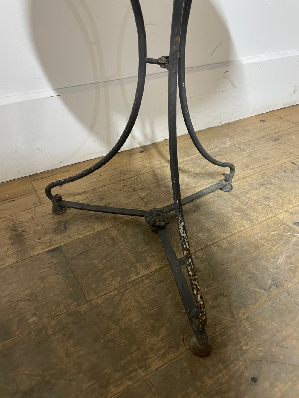 Arras style folding bistro table  View VI