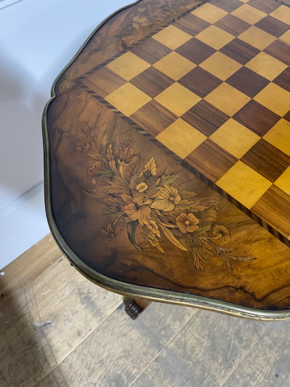 Victorian walnut chess table  View IV